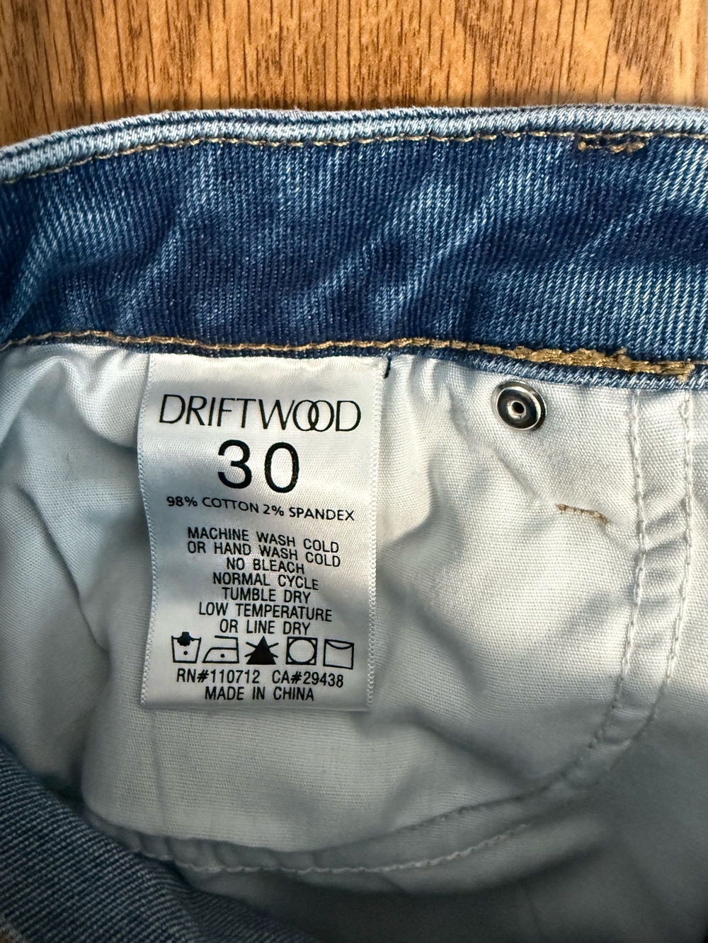 DRIFTWOOD Women's Lulu Cut Off Jean Shorts with Embroidery- Size 30 - Picture 5 of 9